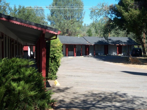 Shasta Dam Motel image 15
