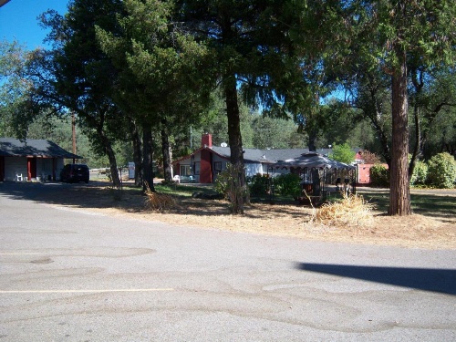 Shasta Dam Motel image 24