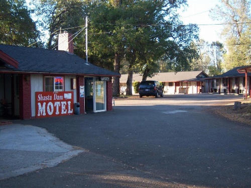 Shasta Dam Motel image 29