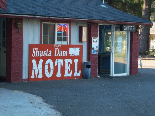 Shasta Dam Motel image 30