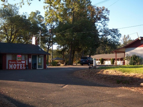 Shasta Dam Motel image 34