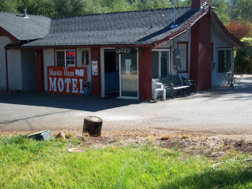 Shasta Dam Motel